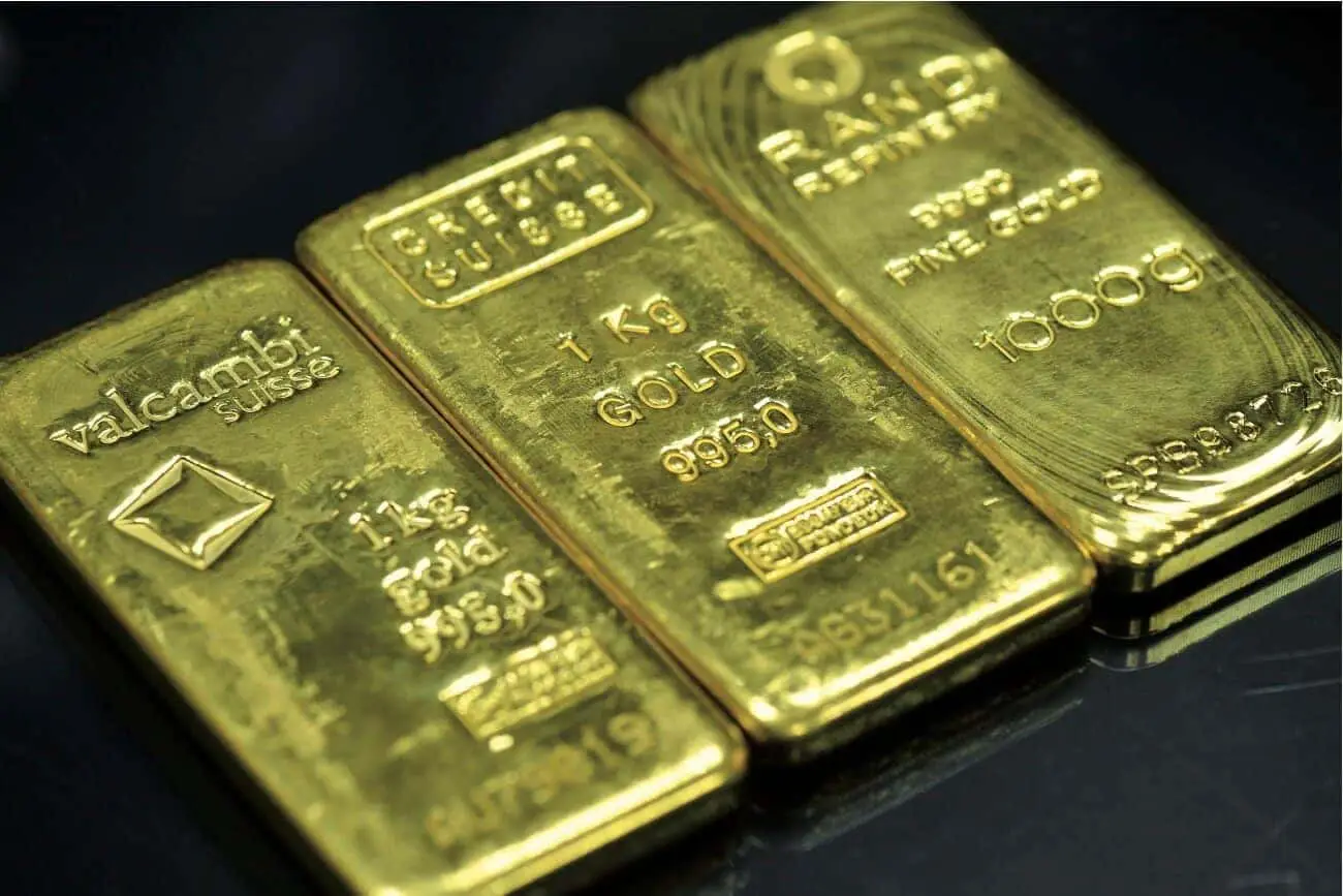 Commerce Ministry reveals that gold imports dropped by 5 percent from April to January